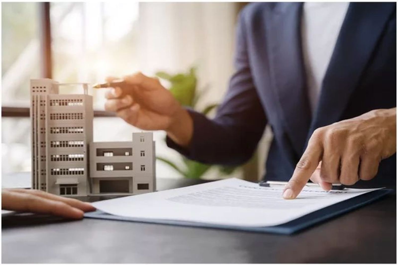 Commercial Rental Property: Benefits & Key Insights